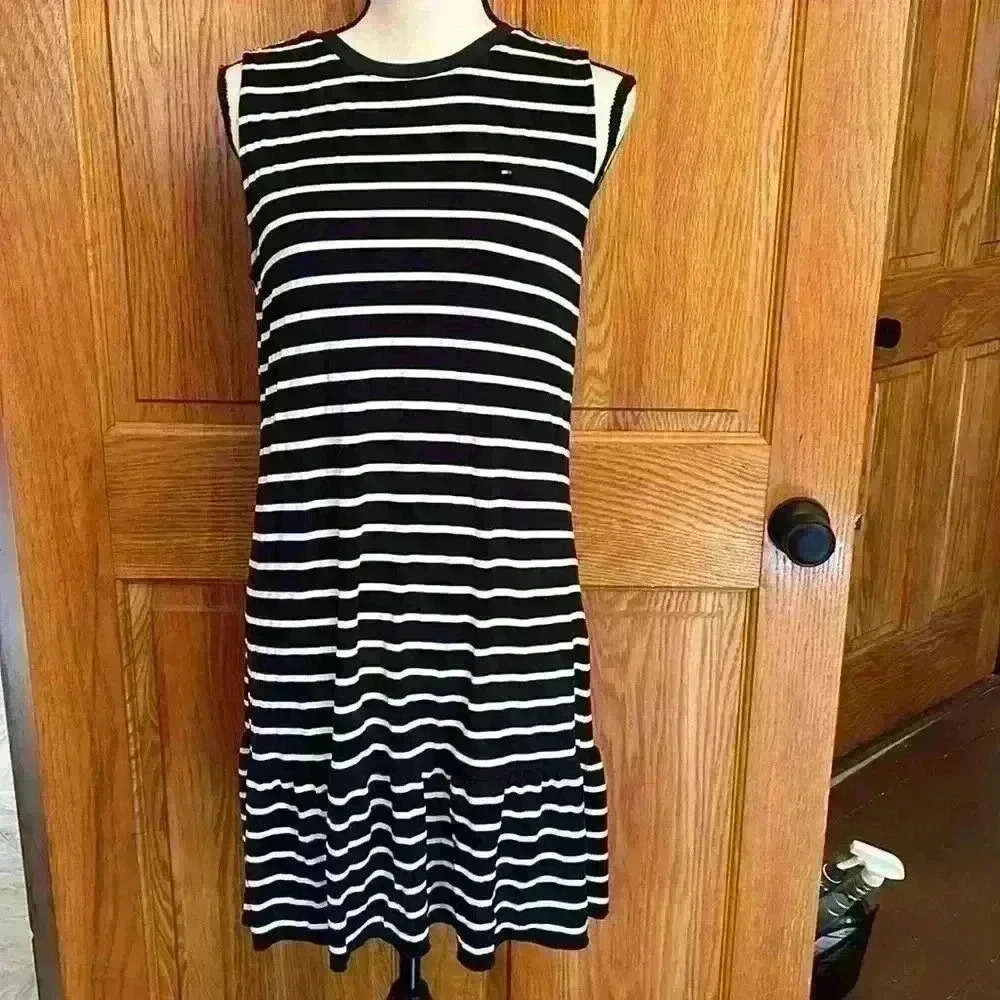 Tommy Hilfiger Blue and White Sleeveless Dress Ruffle Bottom Size Small